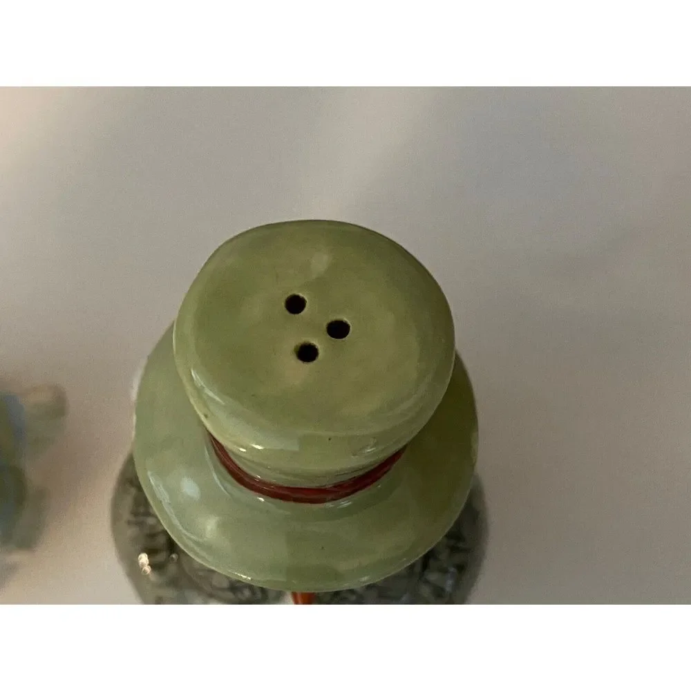 Vintage 1970's Snowman Salt and Pepper Shaker 2 pc Set 4.5
